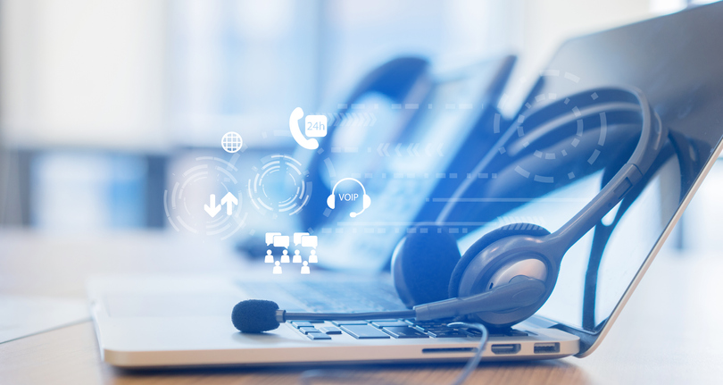 What Type of Contact Center Agent Makes Sense? (Dedicated vs. Shared)